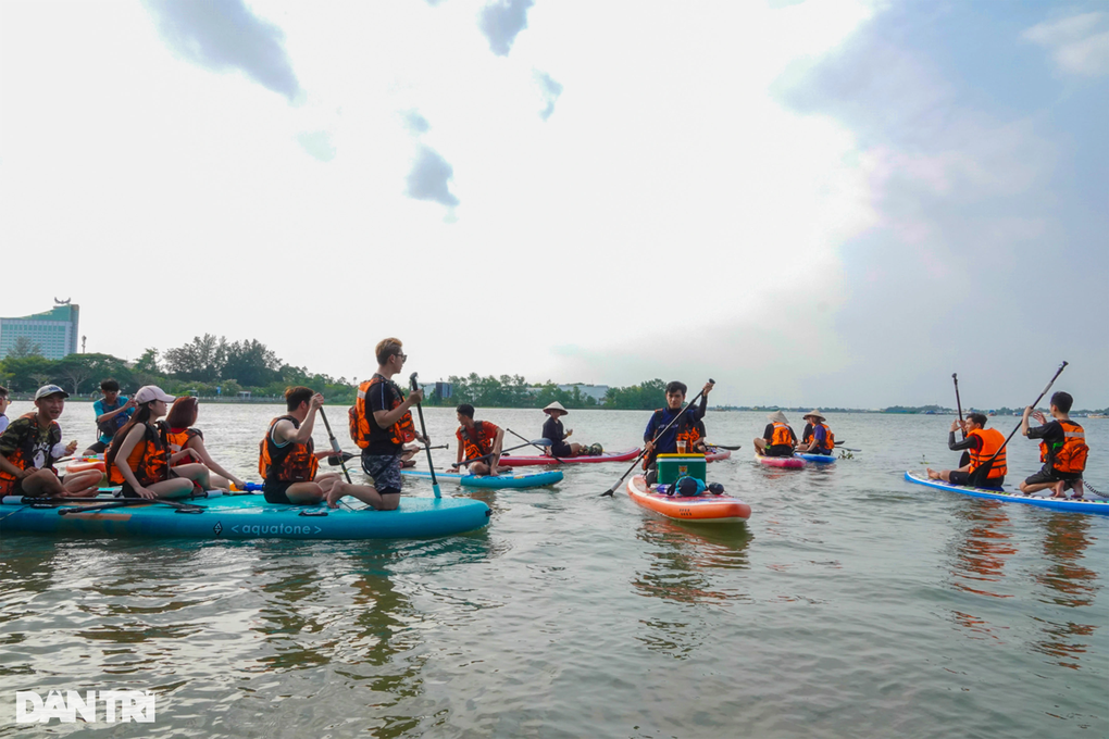 Nam sinh trường Y đút túi cả chục triệu đồng/tháng nhờ khởi nghiệp nghề lạ - 1 Nam sinh trường Y đút túi cả chục triệu đồng/tháng nhờ khởi nghiệp nghề lạ - 1