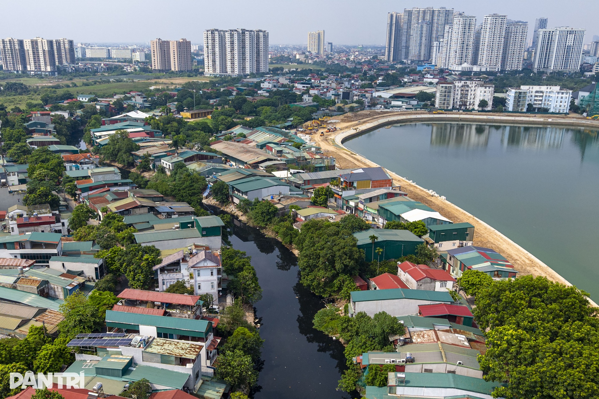 Hàng trăm nhà xưởng “xẻ thịt” hành lang ven sông Nhuệ - 1 Hàng trăm nhà xưởng “xẻ thịt” hành lang ven sông Nhuệ - 1