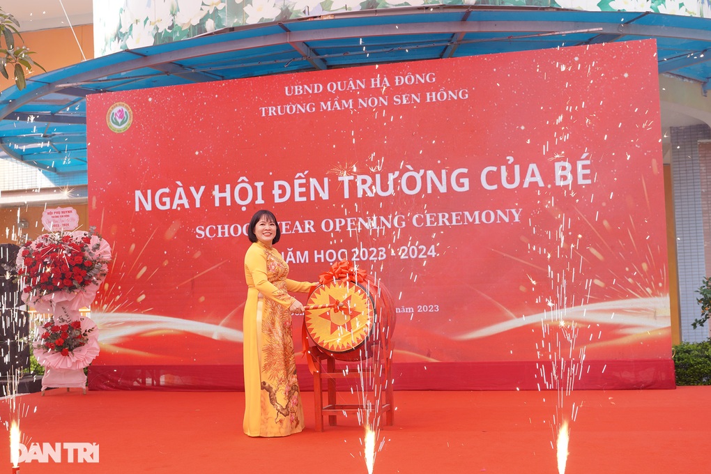 Biểu cảm đáng yêu của các bé mầm non ngày khai trường - 5 Biểu cảm đáng yêu của các bé mầm non ngày khai trường - 5