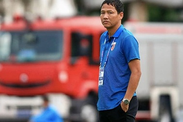 HLV Nguyễn Anh Đức dẫn dắt CLB Bình Dương