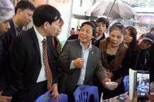 Thị sát chùa Hương, bất ngờ vì mọi hoạt động đều... tốt (?)