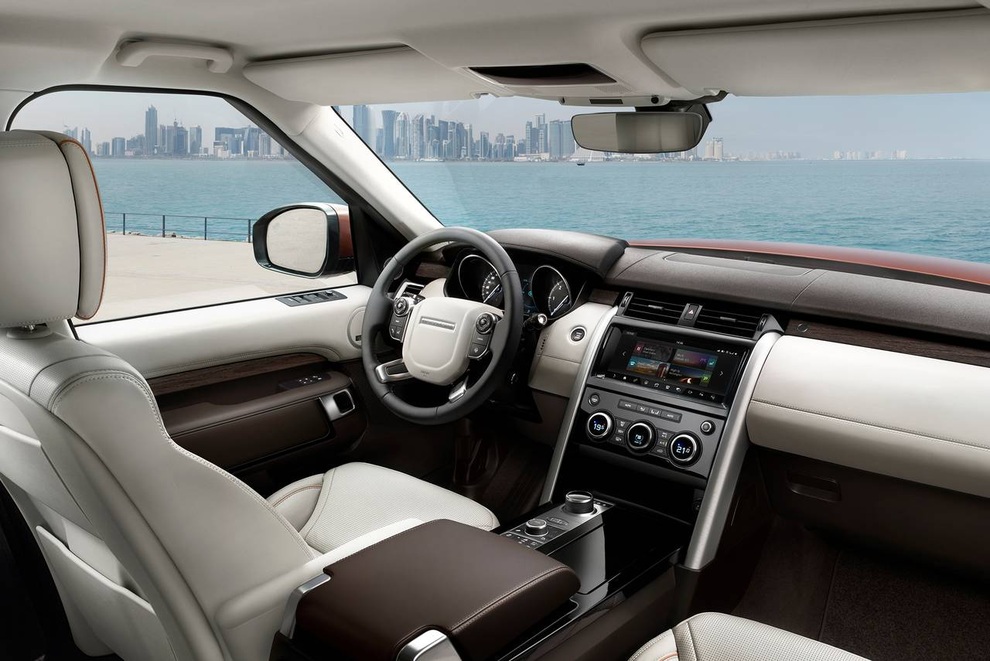 Discovery - xe SUV 7 chỗ hạng sang linh hoạt nhất của Land Rover - 3 Discovery - xe SUV 7 chỗ hạng sang linh hoạt nhất của Land Rover - 3