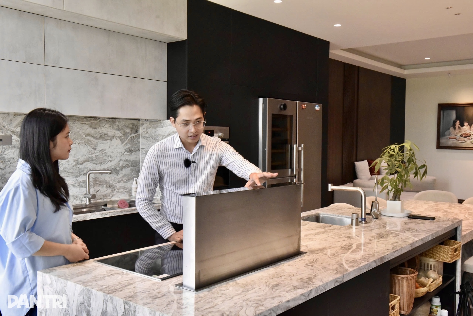 Căn bếp công nghệ của anh chồng ngoan, đến giá bát cũng thông minh - 13 Căn bếp công nghệ của anh chồng ngoan, đến giá bát cũng thông minh - 13