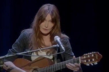 Cựu Đệ nhất phu nhân Pháp đóng quảng cáo cho Ford