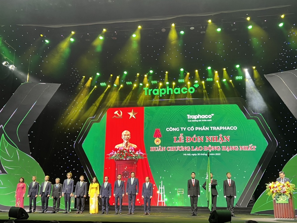 Traphaco kỷ niệm 50 năm, nhận huân chương lao động hạng Nhất - 1 Traphaco kỷ niệm 50 năm, nhận huân chương lao động hạng Nhất - 1