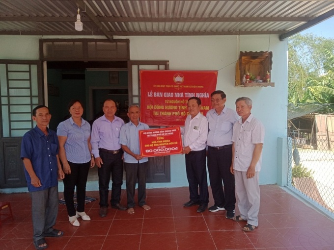Hội đồng hương đã hỗ trợ nhiều chương trình đền ơn đáp nghĩa, an sinh xã hội như đã đóng góp xây dựng hàng trăm ngôi nhà tình nghĩa, tinh thương, trao hàng trăm suất học bổng.