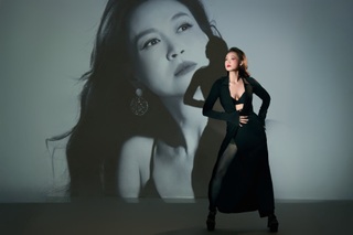 Siêu mẫu Ngọc Nga kể hôn nhân viên mãn bên chồng Tây, 2 con trai cao gần 2m - 3