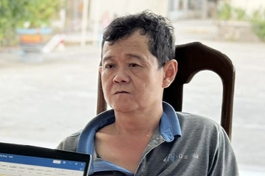 Chồng sát hại vợ giữa đường vì ghen tuông