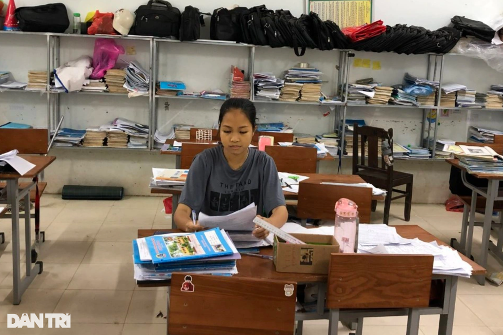 Xót xa 2 đứa trẻ hiếu học cùng bị tan máu bẩm sinh khao khát được sống - 4 Xót xa 2 đứa trẻ hiếu học cùng bị tan máu bẩm sinh khao khát được sống - 4
