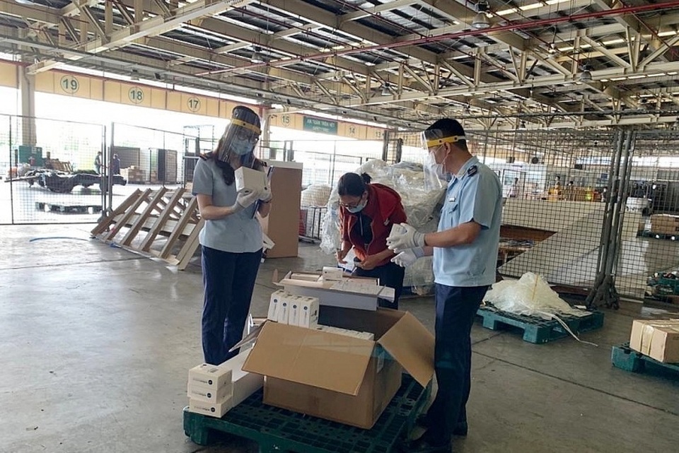 Nhiều lô hàng nhập khẩu kém chất lượng bị xử phạt, buộc tái xuất - 1 Nhiều lô hàng nhập khẩu kém chất lượng bị xử phạt, buộc tái xuất - 1