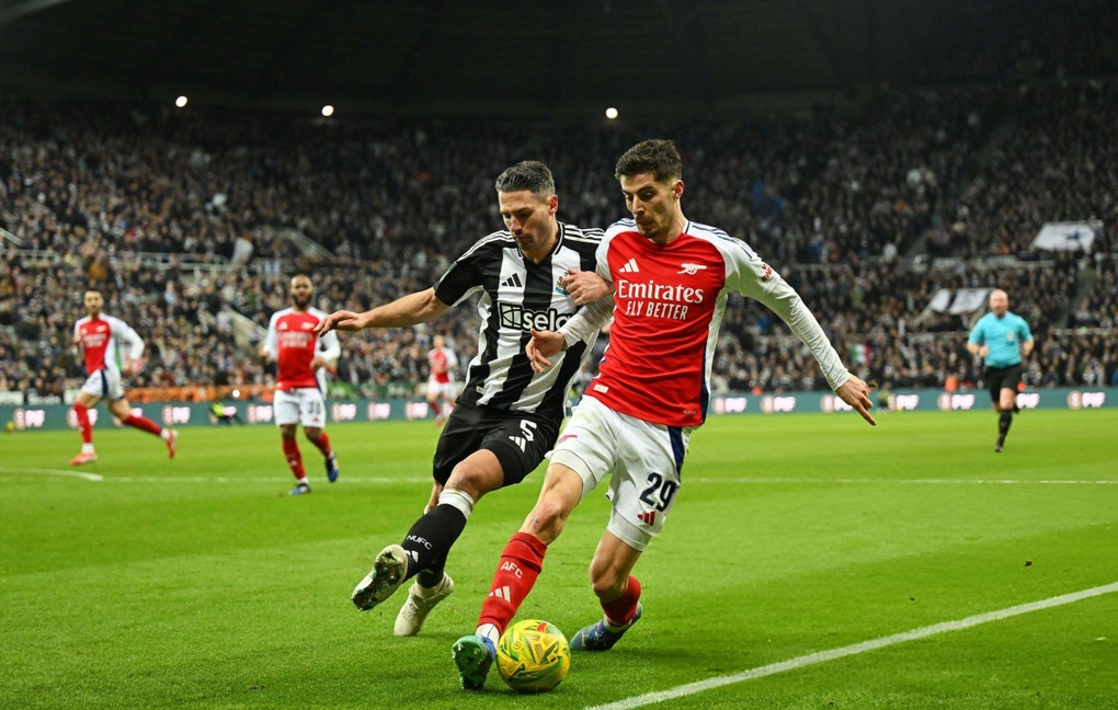 Hạ gục Arsenal, Newcastle vào chung kết Cúp Liên đoàn Anh - 2