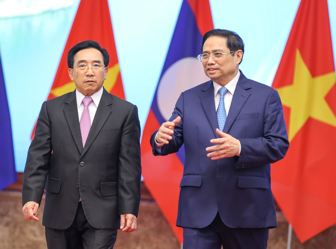 Việt Nam - Lào: Quan hệ vĩ đại, đoàn kết đặc biệt, hợp tác toàn diện - 1 Việt Nam - Lào: Quan hệ vĩ đại, đoàn kết đặc biệt, hợp tác toàn diện - 1