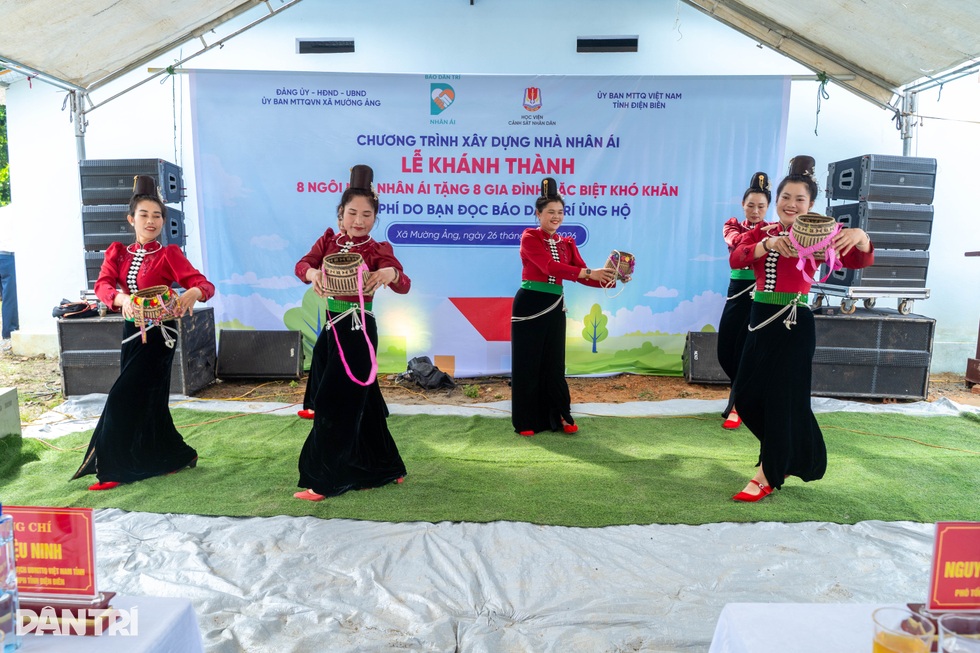 Mái ấm Nhân ái mở ra hy vọng an cư cho 8 hộ nghèo ở Điện Biên - 1