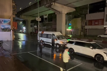 "Phố vàng" vắng khách ngày vía Thần Tài