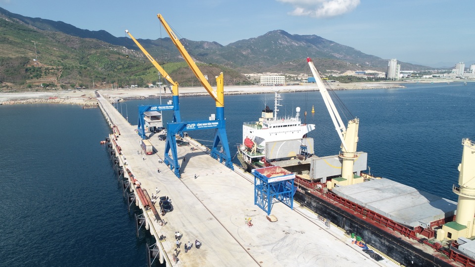 Nhà đầu tư tài trợ kinh phí lập quy hoạch Khu kinh tế Vân Phong - 1 Nhà đầu tư tài trợ kinh phí lập quy hoạch Khu kinh tế Vân Phong - 1