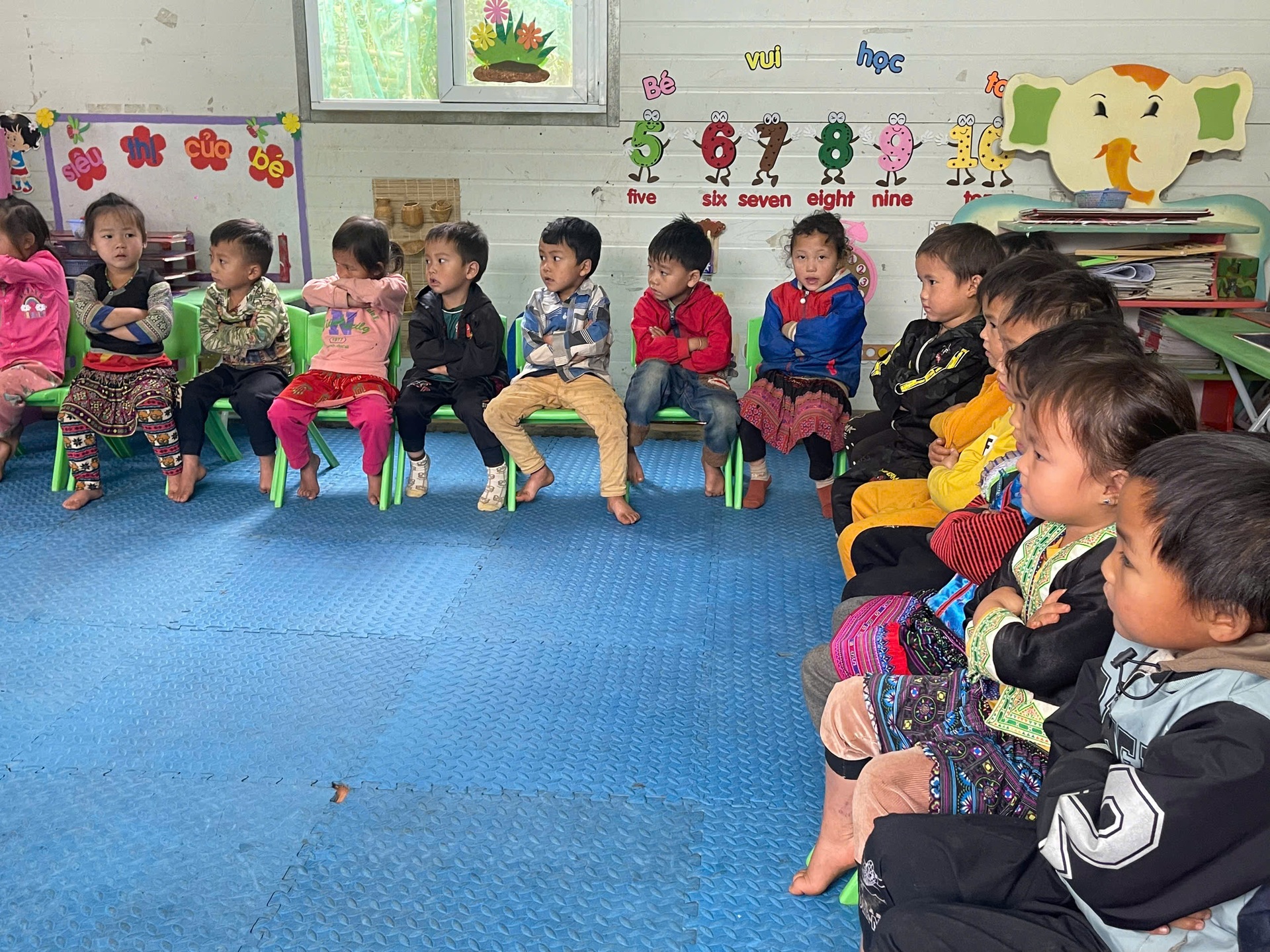 Những giáo viên gieo chữ vùng lõm sóng - 6 Những giáo viên gieo chữ vùng lõm sóng - 6