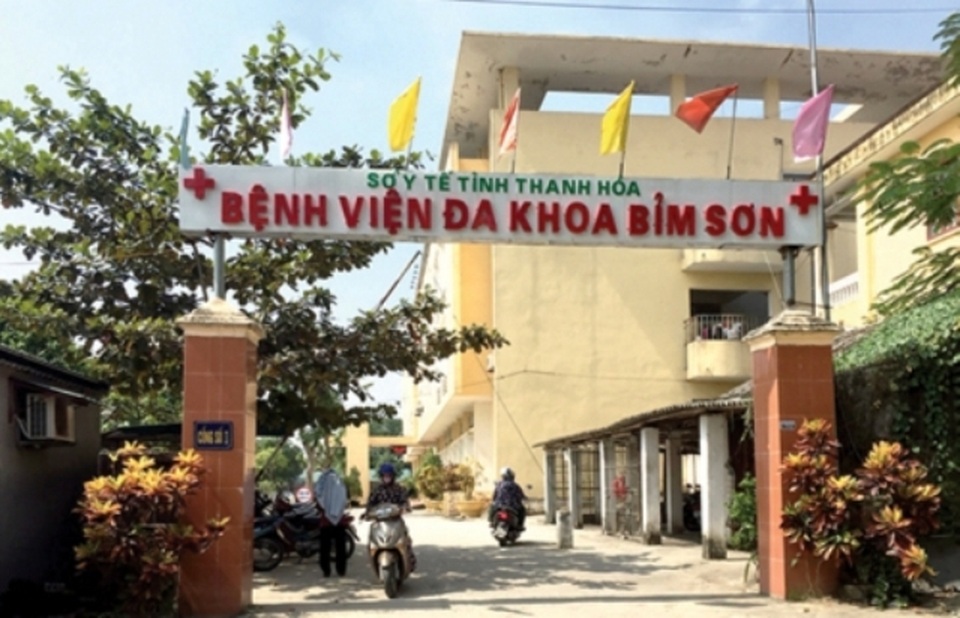 Sốt nhiều ngày không khỏi, một bệnh nhân đang cách ly thì tử vong - 1 Sốt nhiều ngày không khỏi, một bệnh nhân đang cách ly thì tử vong - 1