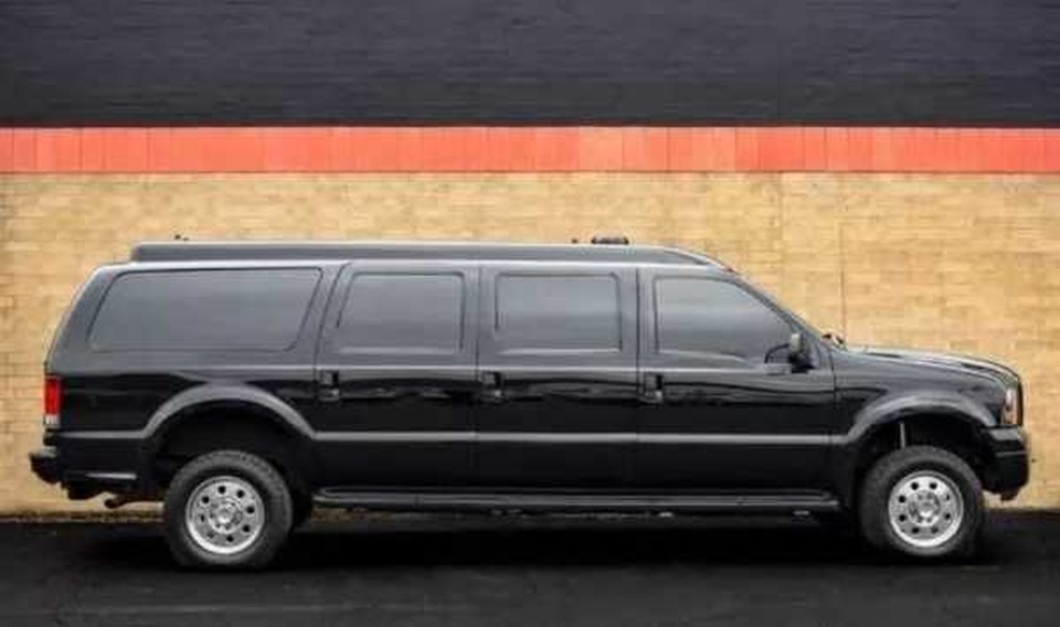 Bị thất sủng, chiếc SUV 6 cửa chống đạn của Vua Jordan rớt gần 90% giá trị - 2 Bị thất sủng, chiếc SUV 6 cửa chống đạn của Vua Jordan rớt gần 90% giá trị - 2