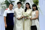 Đinh Mạnh Ninh tổ chức đám cưới tại quê nhà