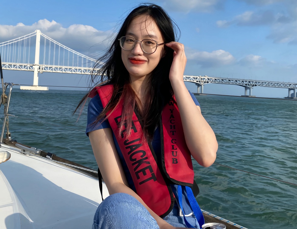 "Thủ khoa sớm" ĐH Ngoại thương: Bước ngoặt từ lời khuyên của cô giáo