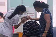 TPHCM: Hàng loạt người vào viện vì mọc nhiều "thịt dư", sợ ung thư