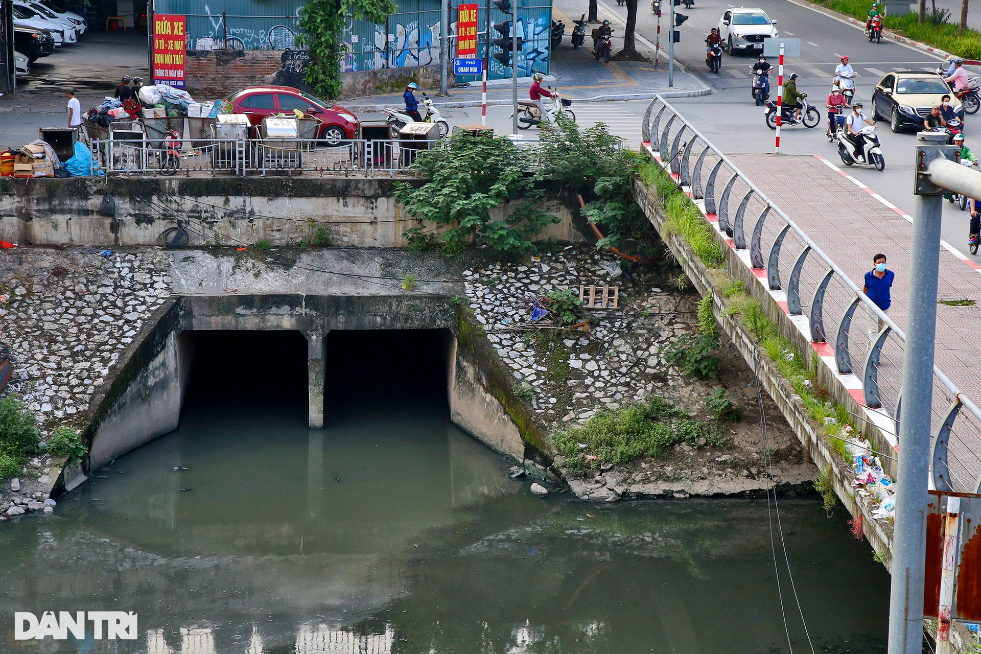 14km dòng sông chết Tô Lịch giữa lòng thành phố Hà Nội - 9 14km dòng sông chết Tô Lịch giữa lòng thành phố Hà Nội - 9