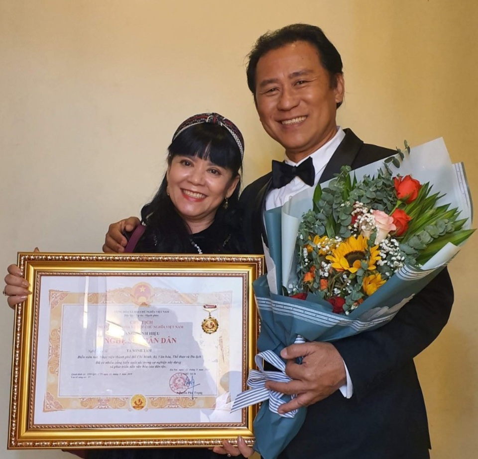 NSND Tạ Minh Tâm: “Dòng ca khúc cách mạng đưa tôi đến với công chúng” - 5 NSND Tạ Minh Tâm: “Dòng ca khúc cách mạng đưa tôi đến với công chúng” - 5