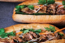 Tiệm bánh mì hương vị Hội An trên đất Nhật Bản đón 500 khách mỗi ngày