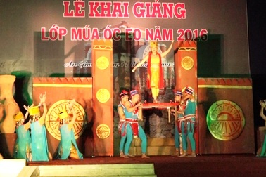 An Giang có thêm điệu múa mới lạ độc nhất Việt Nam