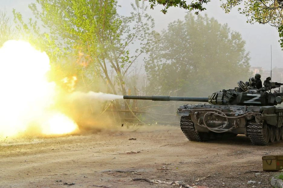 Nga bắn rơi Su-25, phóng tên lửa phá hủy kho vũ khí Ukraine - 1 Nga bắn rơi Su-25, phóng tên lửa phá hủy kho vũ khí Ukraine - 1