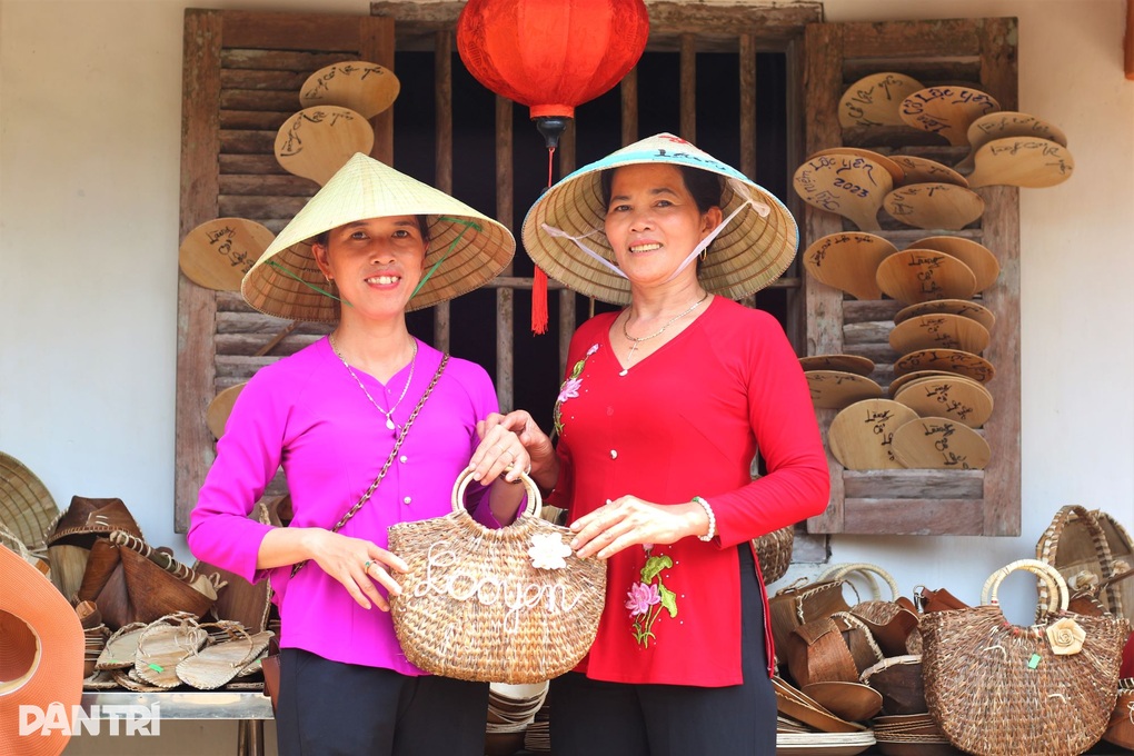 Biến thứ bỏ đi thành sản phẩm tinh xảo để xuất ngoại - 2 Biến thứ bỏ đi thành sản phẩm tinh xảo để xuất ngoại - 2