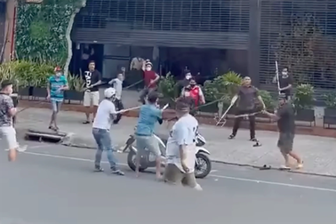 41 người tham gia hỗn chiến, 1 người nguy kịch