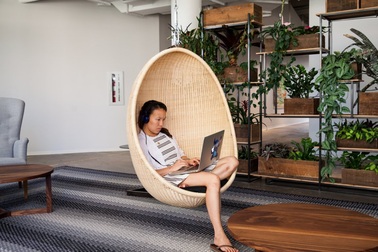 Khám phá bên trong văn phòng của các "ông lớn" công nghệ tại New York