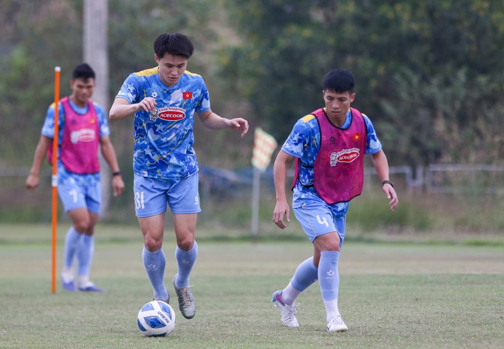 Đội tuyển Lào 0-0 Việt Nam (hết hiệp 1): Một chút bế tắc - 4