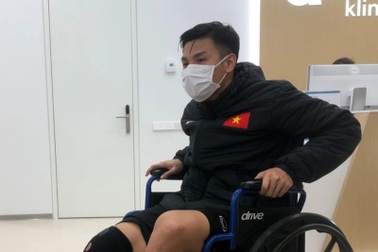 Đức Tùng ngồi xe lăn, lỡ trận gặp Nga ở World Cup futsal 2021