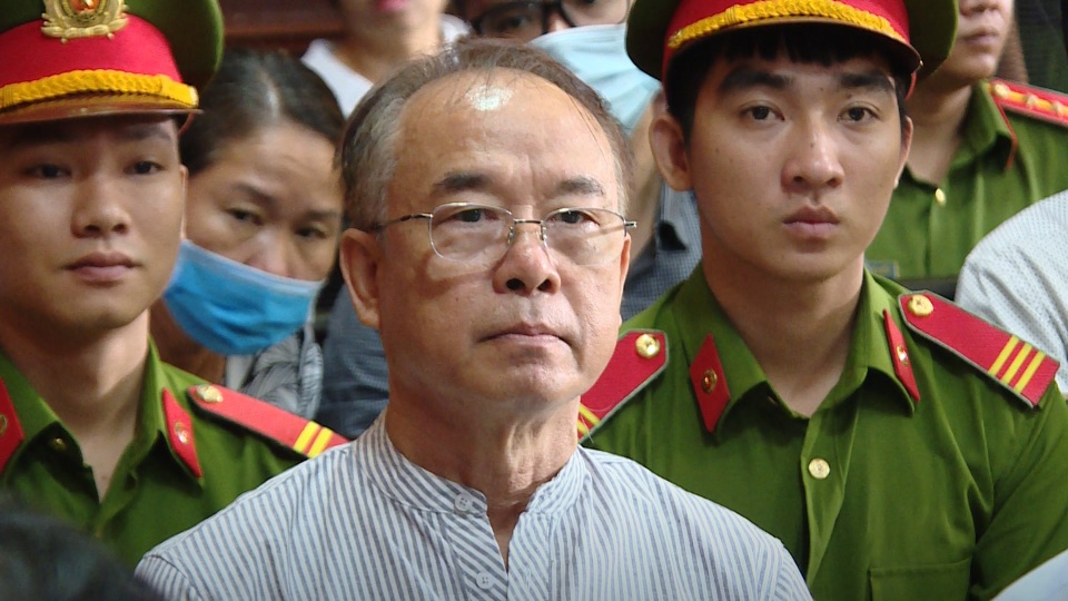 Hàng loạt lãnh đạo TPHCM bị đại gia Bạch Diệp qua mặt như thế nào? - 1 Hàng loạt lãnh đạo TPHCM bị đại gia Bạch Diệp qua mặt như thế nào? - 1