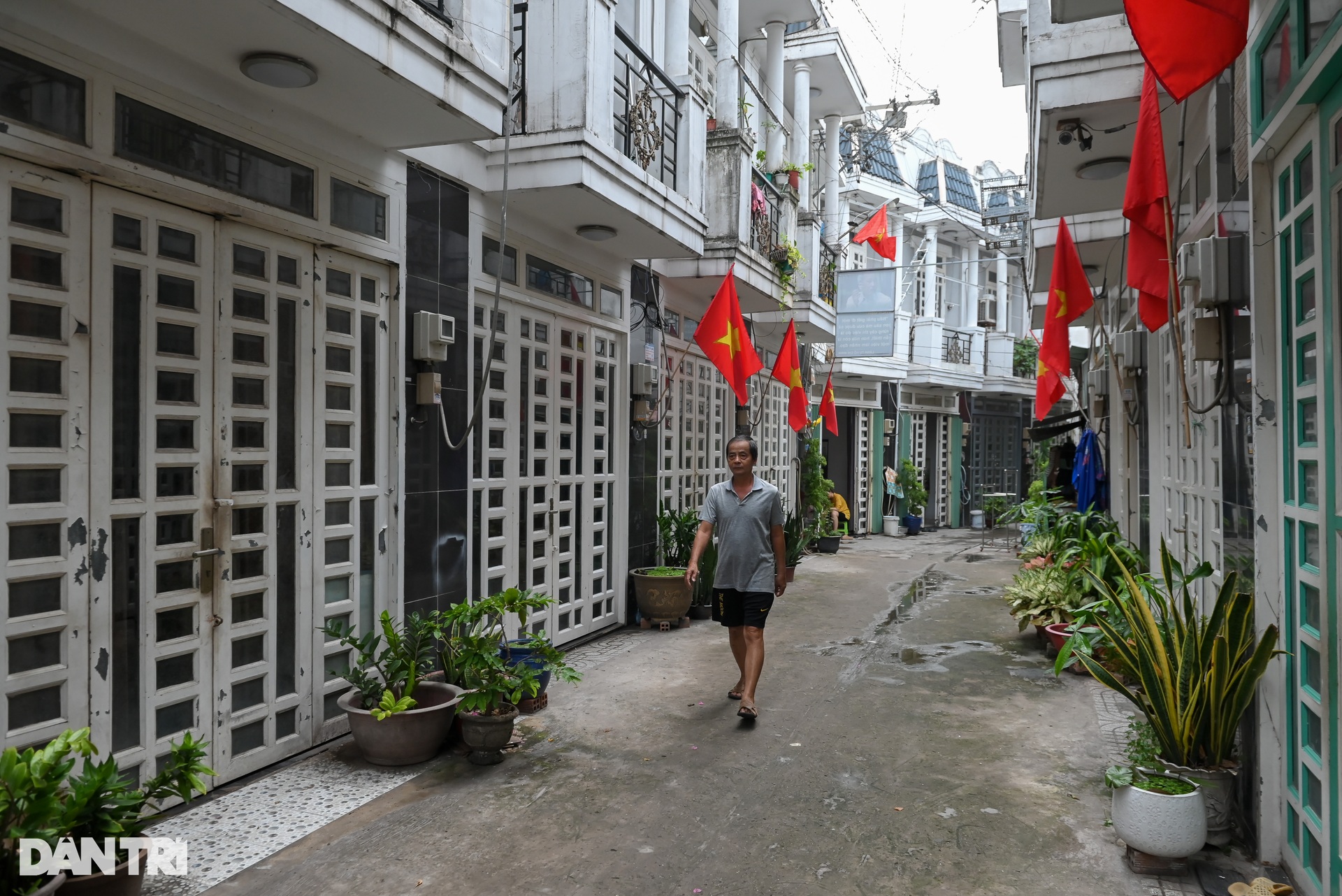 Hàng chục hộ dân ở TPHCM kêu cứu trước nguy cơ bị tháo dỡ nhà - 1 Hàng chục hộ dân ở TPHCM kêu cứu trước nguy cơ bị tháo dỡ nhà - 1