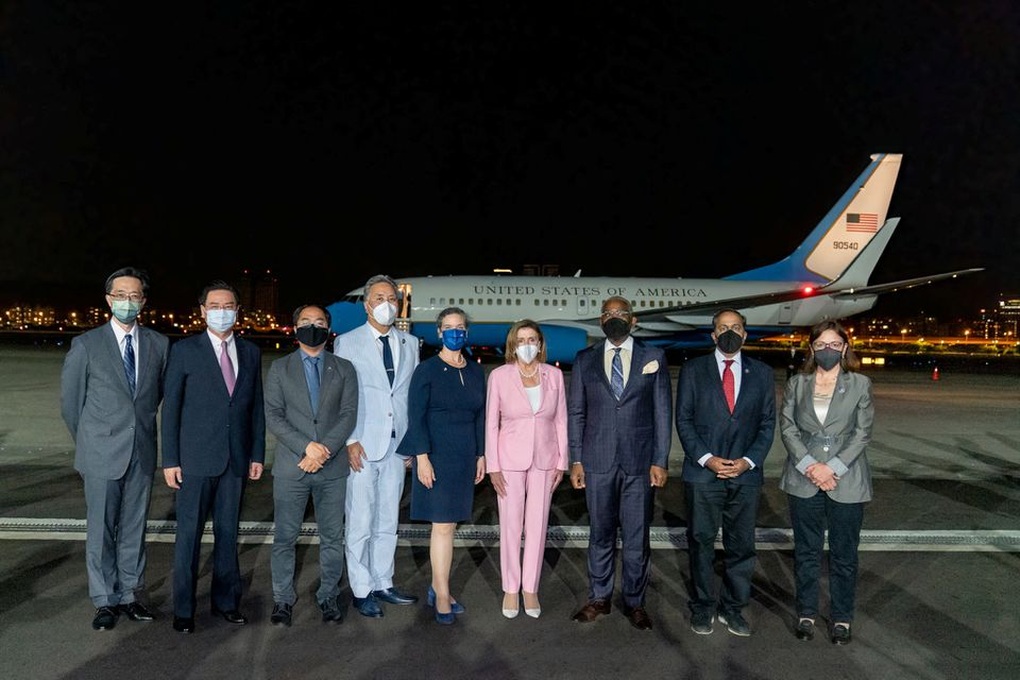 Trung Quốc triệu Đại sứ Mỹ, cảnh báo hậu quả sau chuyến thăm của bà Pelosi - 2 Trung Quốc triệu Đại sứ Mỹ, cảnh báo hậu quả sau chuyến thăm của bà Pelosi - 2