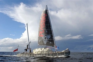 Thuyền nước ngoài tắt thiết bị vệ tinh, Việt Nam thông báo tìm kiếm