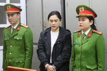 Bắt cô gái say xỉn lái ô tô đâm chết người sau tiệc sinh nhật