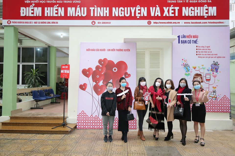 NSƯT Tố Nga kêu gọi hiến máu tình nguyện giữa dịch virus corona - 6 NSƯT Tố Nga kêu gọi hiến máu tình nguyện giữa dịch virus corona - 6