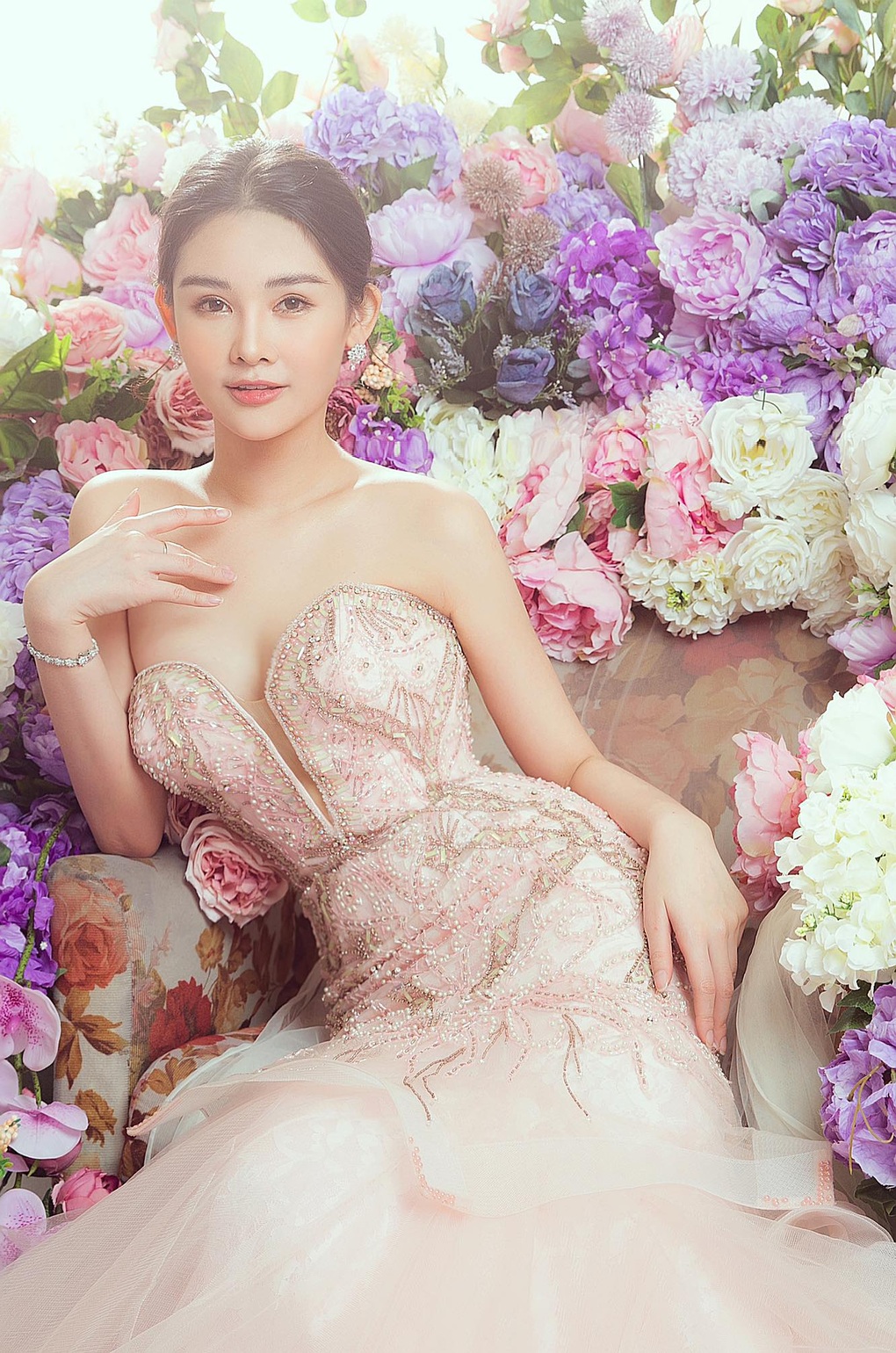 Hoa hậu Đại dương Lê Âu Ngân Anh kết hôn - 2 Hoa hậu Đại dương Lê Âu Ngân Anh kết hôn - 2