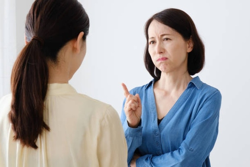 Tôi còn chưa kịp làm gì, con dâu tương lai đã sợ hãi đòi chia tay - 1 Tôi còn chưa kịp làm gì, con dâu tương lai đã sợ hãi đòi chia tay - 1