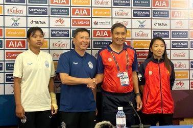 HLV Mai Đức Chung: "Không thể xem thường tuyển nữ Campuchia"