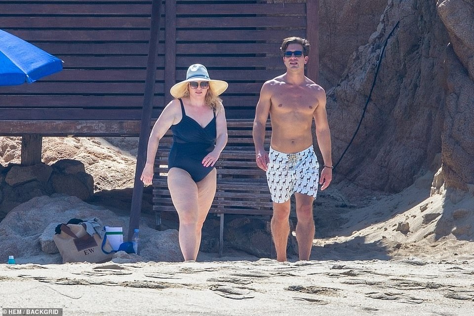 Sau khi giảm cân, Rebel Wilson có bạn trai mới kém 11 tuổi - 3 Sau khi giảm cân, Rebel Wilson có bạn trai mới kém 11 tuổi - 3
