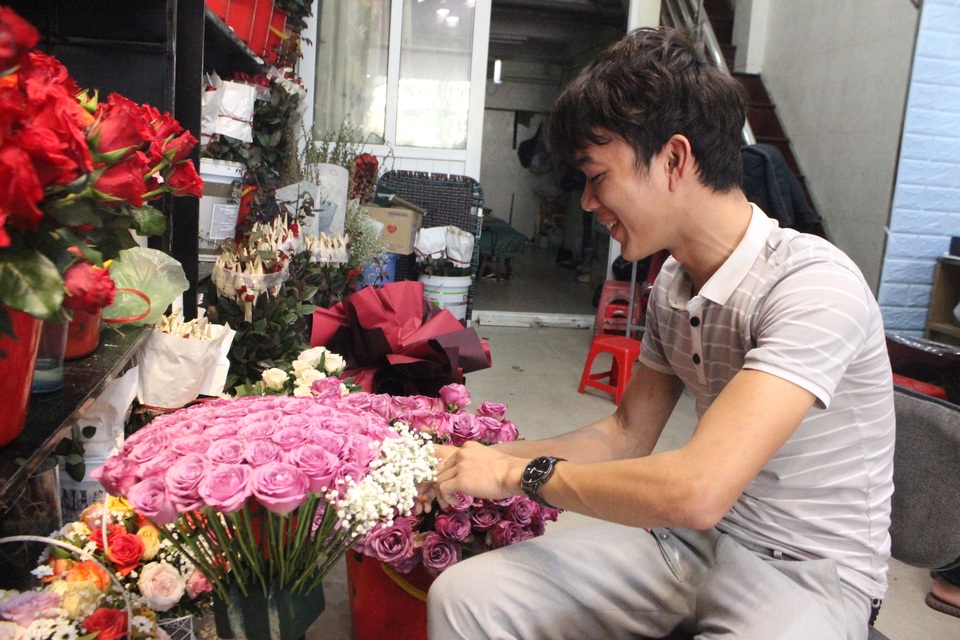 Lo sợ virus Corona, các shop hoa giảm nhập hồng ngoại - 2 Lo sợ virus Corona, các shop hoa giảm nhập hồng ngoại - 2