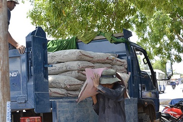 Cước vận chuyển tăng vọt vì "siết" xe quá tải