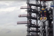 Xem robot cao 16 mét ở Nhật Bản tập đi