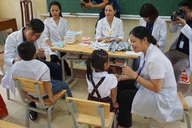 CLB phóng viên báo chí Ninh Bình làm chương trình thiện nguyện hướng về quê hương