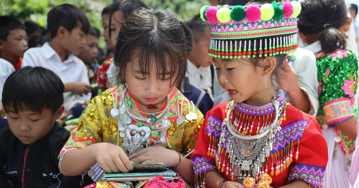 Những hình ảnh trong ngày khánh thành công trình Dân trí ở Mường Lống - 13